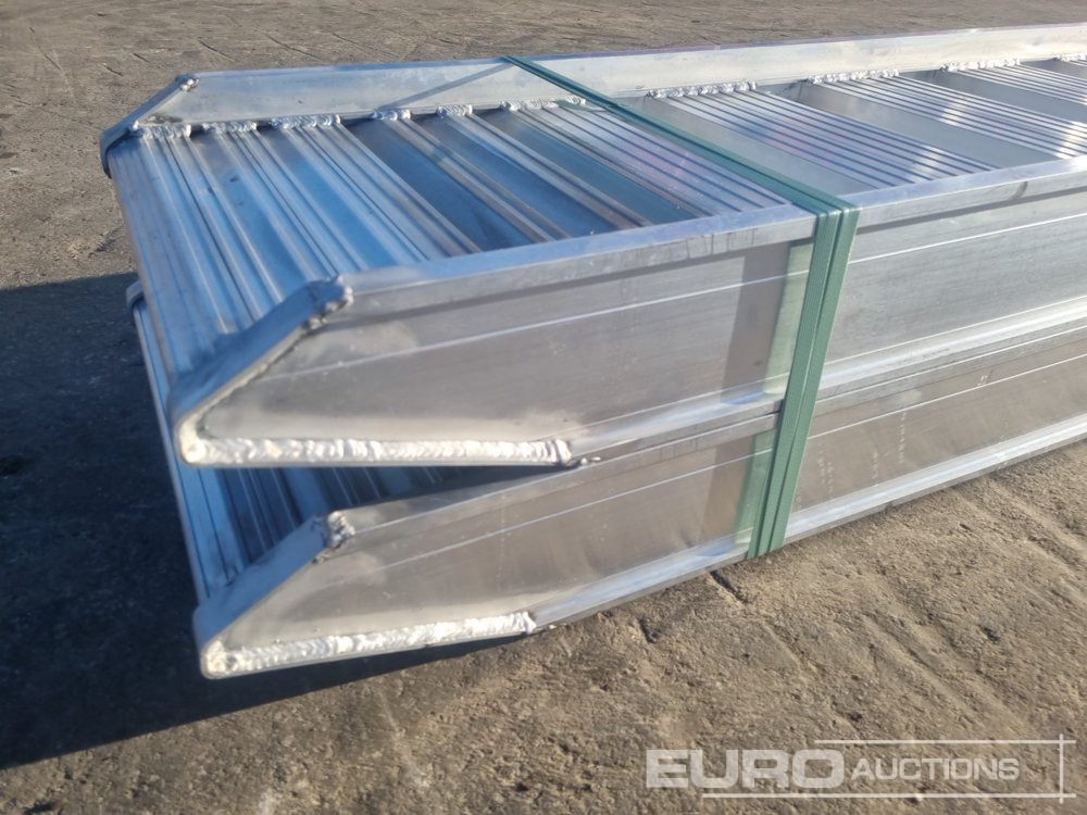 Unused 148.30L Aluminium Loading Rampes (2 of) 9000kg Capacity, 3000mm Length - Yükleme rampası: fotoğraf 5 Unused 148.30L Aluminium Loading Rampes (2 of) 9000kg Capacity, 3000mm Length - Yükleme rampası: fotoğraf 5