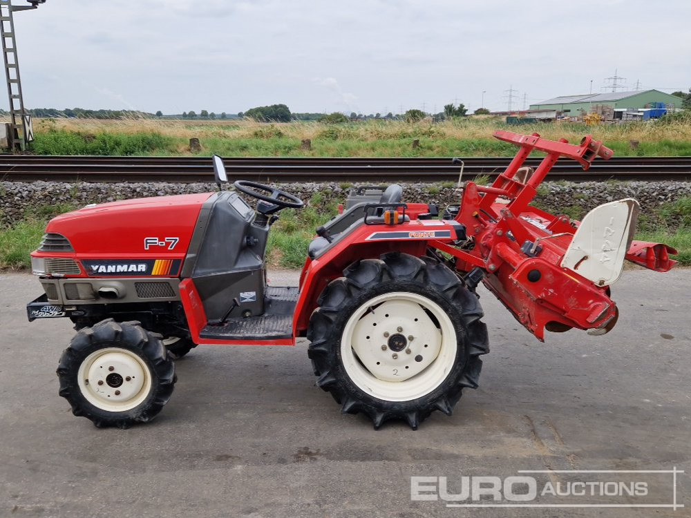 Yanmar F7 - Küçük traktör: fotoğraf 2 Yanmar F7 - Küçük traktör: fotoğraf 2