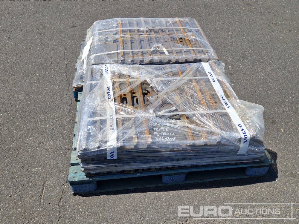 800mm Steel Track Plates to suit Volvo EC200 - Yedek parça - Ekskavatör: fotoğraf 5 800mm Steel Track Plates to suit Volvo EC200 - Yedek parça - Ekskavatör: fotoğraf 5