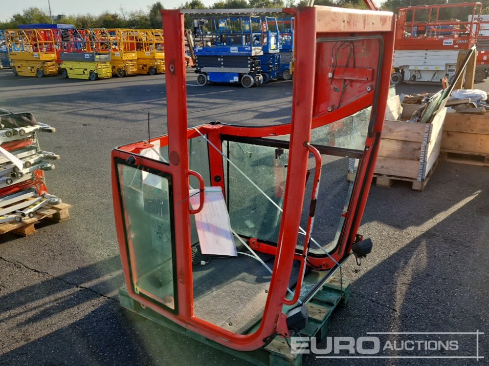 Cabin to suit Volvo ECR25D - Yedek parça - Ekskavatör: fotoğraf 1 Cabin to suit Volvo ECR25D - Yedek parça - Ekskavatör: fotoğraf 1