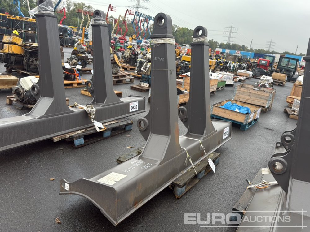 Dozer Blade to suit Volvo ECR235E - Yedek parça - Ekskavatör: fotoğraf 2 Dozer Blade to suit Volvo ECR235E - Yedek parça - Ekskavatör: fotoğraf 2