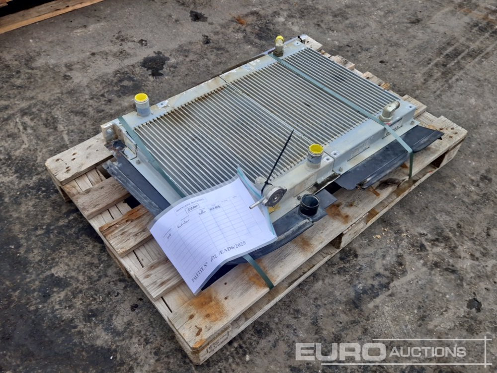 Radiator to suit Volvo ECR88D - Yedek parça - Ekskavatör: fotoğraf 1 Radiator to suit Volvo ECR88D - Yedek parça - Ekskavatör: fotoğraf 1