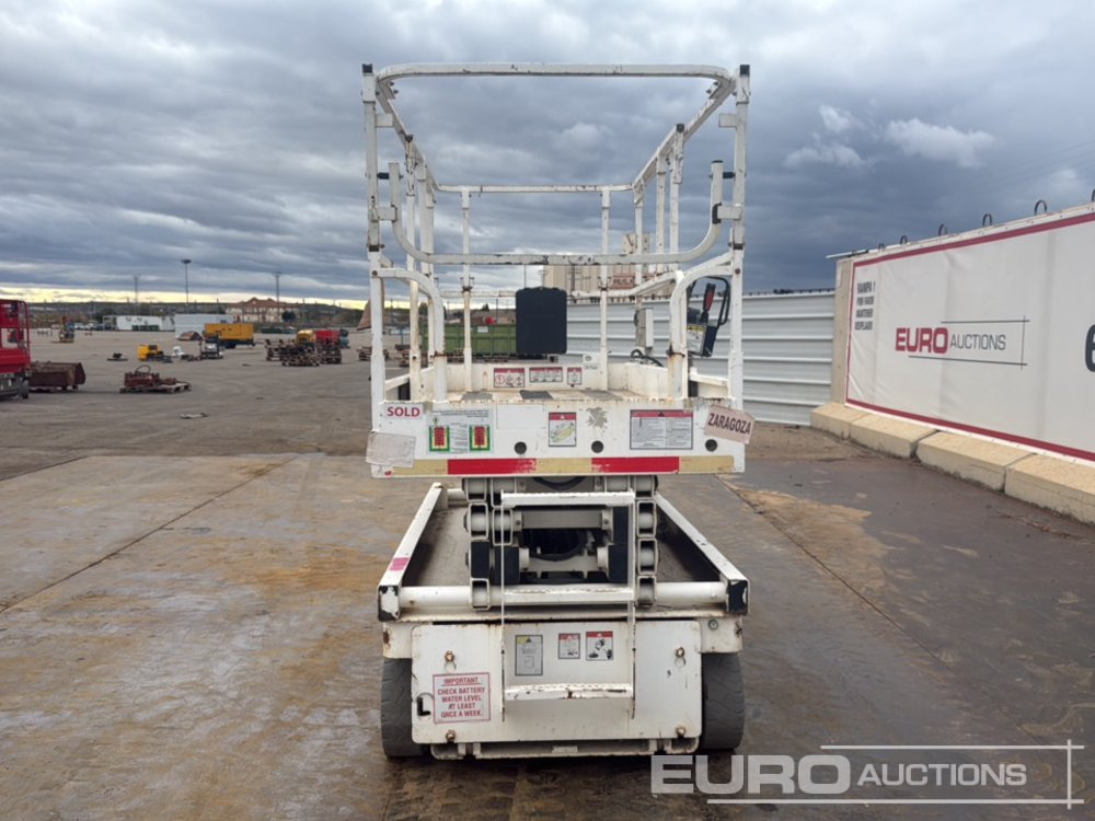 2014 Haulotte Compact 10 - Makasli platform: fotoğraf 4 2014 Haulotte Compact 10 - Makasli platform: fotoğraf 4