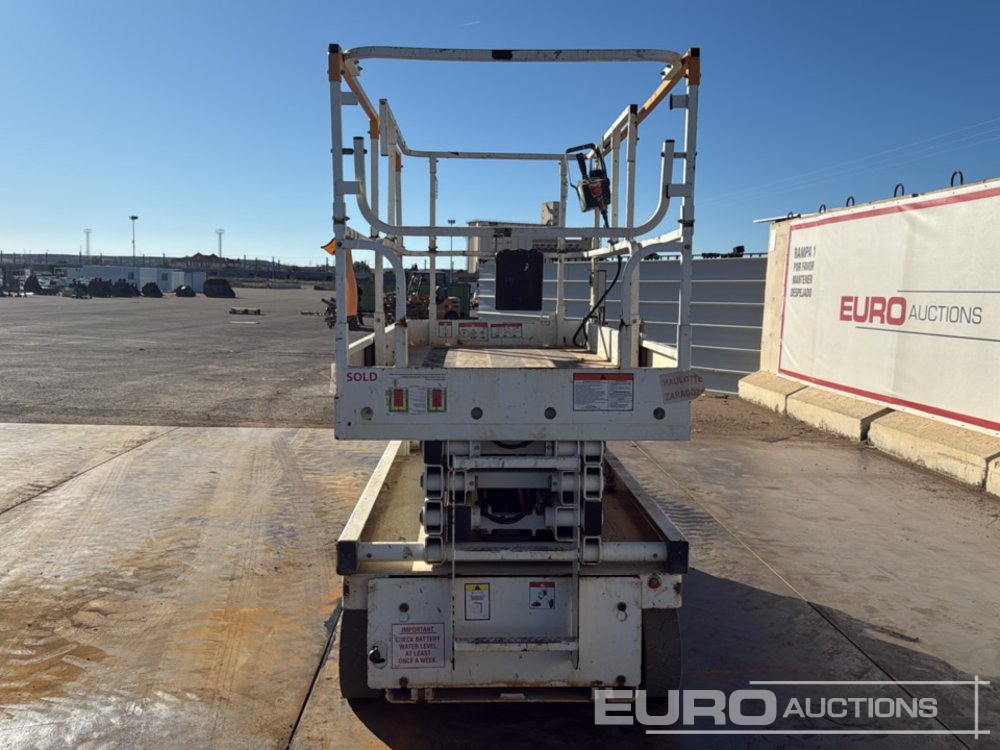 2014 Haulotte Compact 10 - Makasli platform: fotoğraf 4 2014 Haulotte Compact 10 - Makasli platform: fotoğraf 4