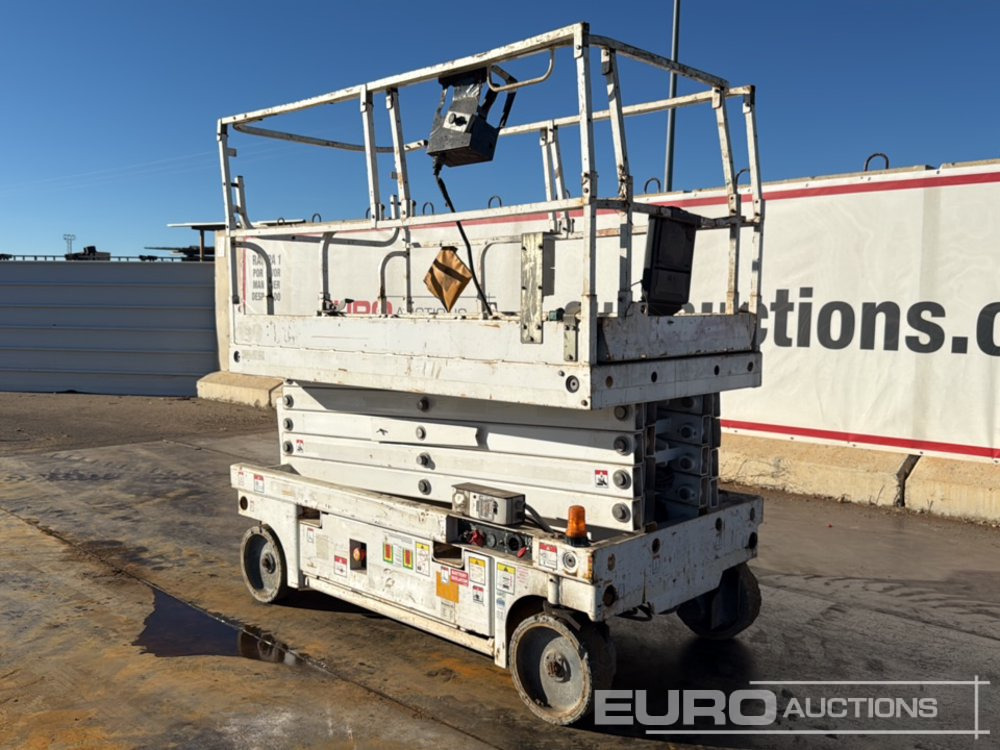 2014 Haulotte Compact 12 - Makasli platform: fotoğraf 3 2014 Haulotte Compact 12 - Makasli platform: fotoğraf 3