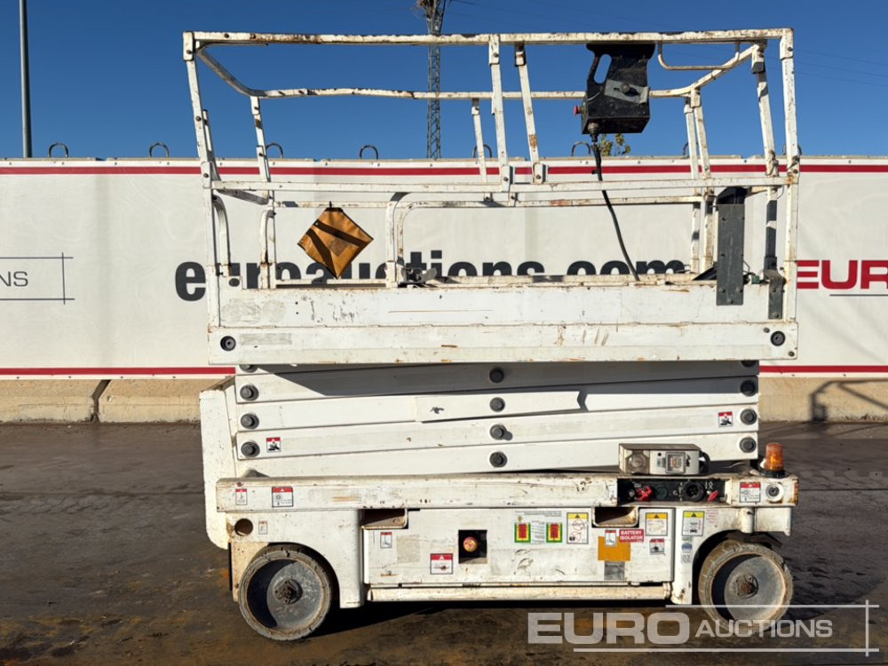 2014 Haulotte Compact 12 - Makasli platform: fotoğraf 2 2014 Haulotte Compact 12 - Makasli platform: fotoğraf 2