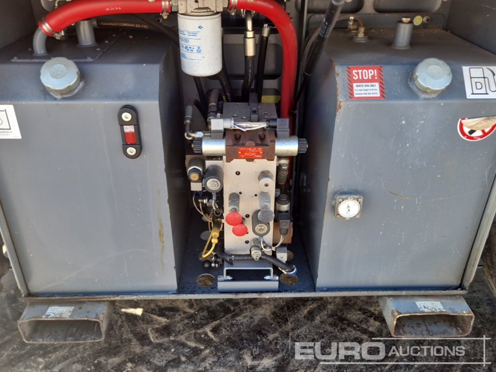 Araçüstü platform 2015 SkyJack SJ6826RT: fotoğraf 24