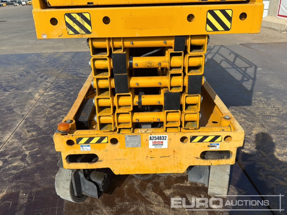Araçüstü platform 2016 Haulotte Compact 14: fotoğraf 15