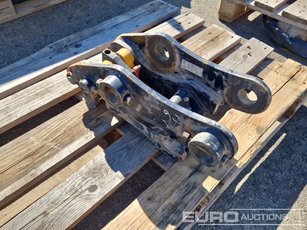 2017 JCB Quick Hitch 980/A02t 68 to Suit 48Z/61R/66Z/67C - Çabuk bağlantı: fotoğraf 1 2017 JCB Quick Hitch 980/A02t 68 to Suit 48Z/61R/66Z/67C - Çabuk bağlantı: fotoğraf 1