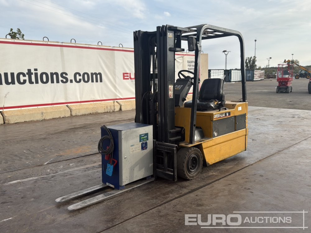 Caterpillar EP18T - Forklift: fotoğraf 1 Caterpillar EP18T - Forklift: fotoğraf 1