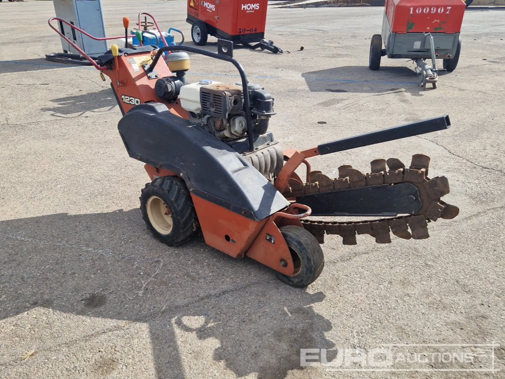 Ditch Witch 1230 - Kanal kazıcı: fotoğraf 1 Ditch Witch 1230 - Kanal kazıcı: fotoğraf 1
