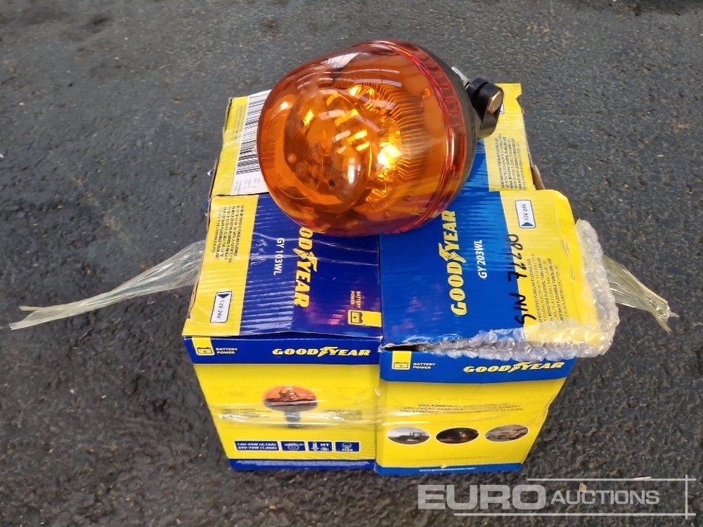 Good Year Rotating Beacon with Flexible Stem (4 of) / Faro Rotativo Tubular Flexible - İnşaat ekipmanı: fotoğraf 1 Good Year Rotating Beacon with Flexible Stem (4 of) / Faro Rotativo Tubular Flexible - İnşaat ekipmanı: fotoğraf 1