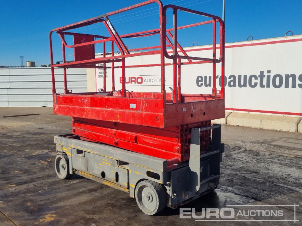 Haulotte Compact 10 - Araçüstü platform: fotoğraf 3 Haulotte Compact 10 - Araçüstü platform: fotoğraf 3