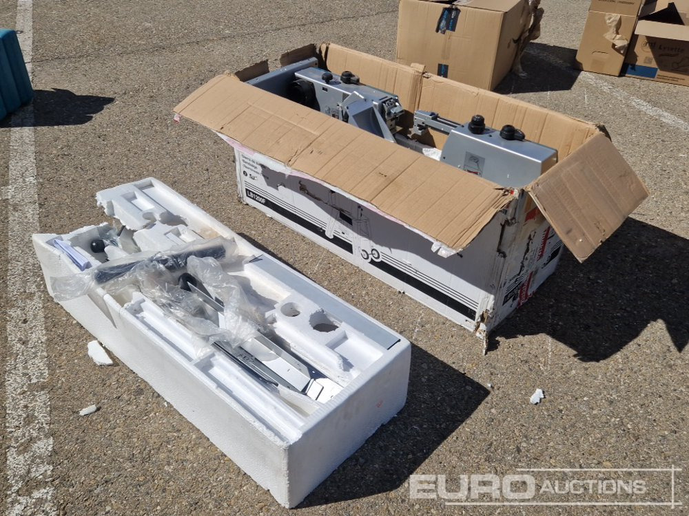Makita LB1200F - İnşaat ekipmanı: fotoğraf 1 Makita LB1200F - İnşaat ekipmanı: fotoğraf 1