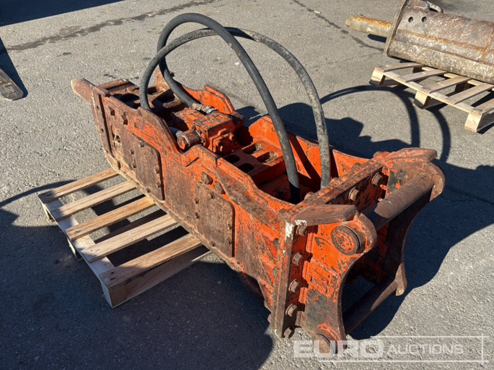 NPK Hydraulic Breaker to suit 7-10 Ton Excavator - Hidrolik kırıcı: fotoğraf 2 NPK Hydraulic Breaker to suit 7-10 Ton Excavator - Hidrolik kırıcı: fotoğraf 2