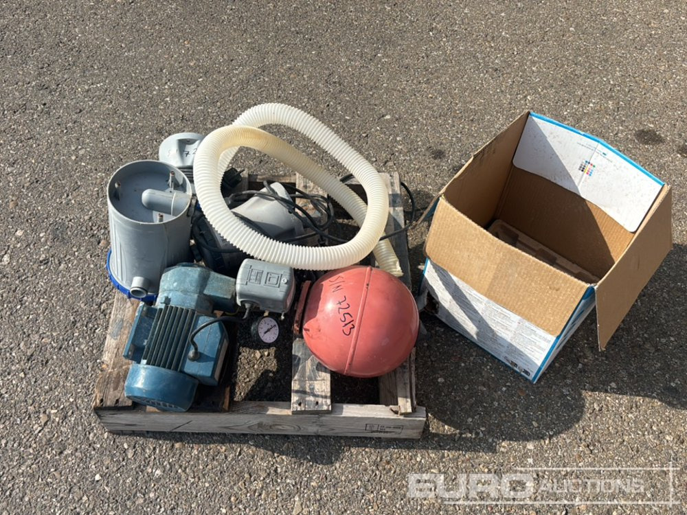 Submersible Water Pumps (3 of) / Bombas de Agua - İnşaat ekipmanı: fotoğraf 2 Submersible Water Pumps (3 of) / Bombas de Agua - İnşaat ekipmanı: fotoğraf 2
