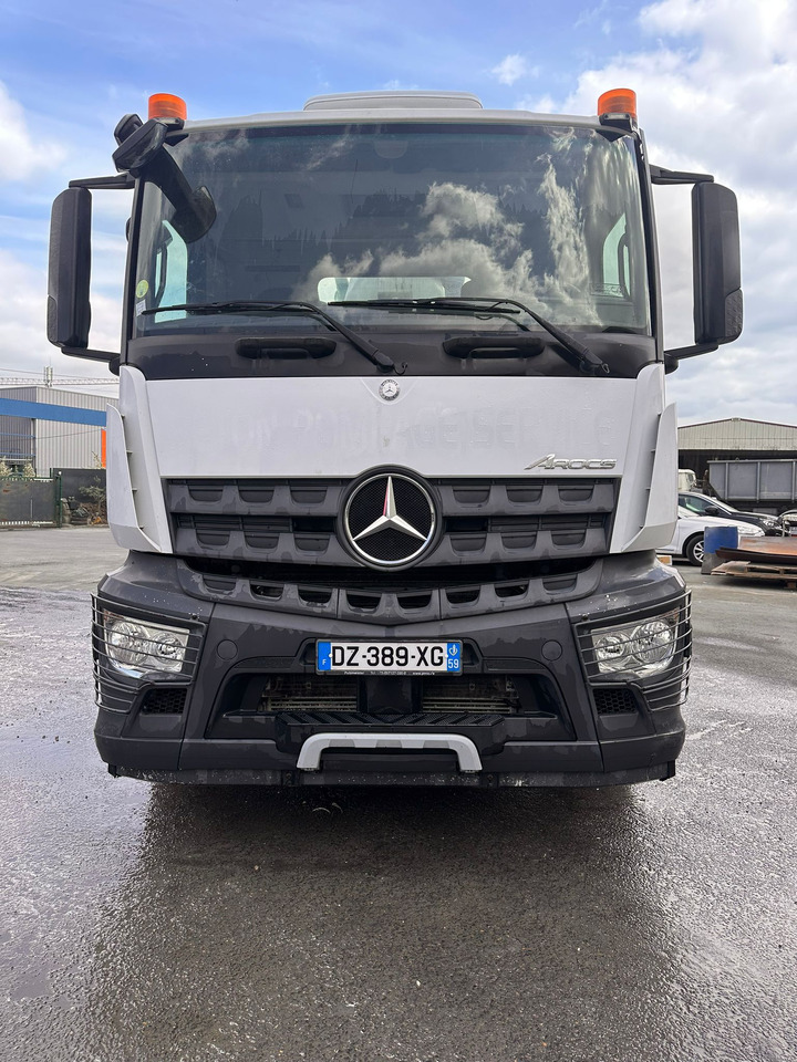 Pompe à béton PUTZ 31m avec cabine Mercedes-Benz Arocs 2636 DZ-389-XG - Mobil beton pompası: fotoğraf 1 Pompe à béton PUTZ 31m avec cabine Mercedes-Benz Arocs 2636 DZ-389-XG - Mobil beton pompası: fotoğraf 1