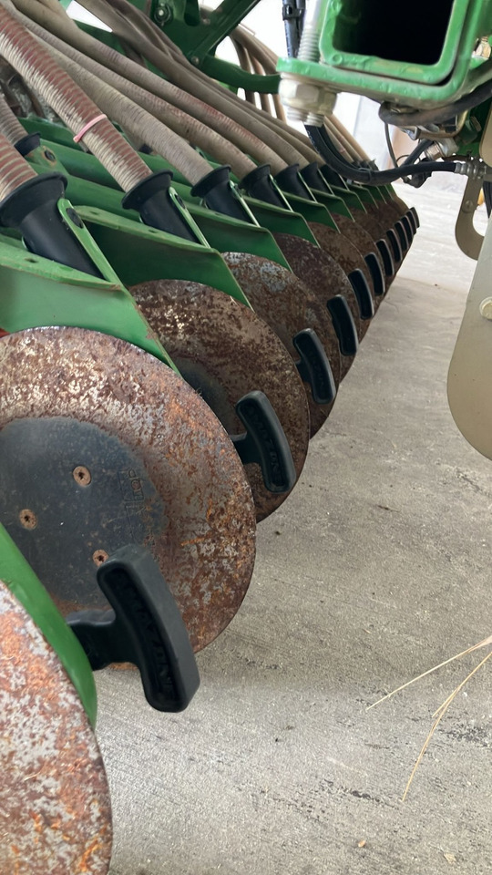 Amazone AD-P 3000 Spezial - Ekim makinesi: fotoğraf 4 Amazone AD-P 3000 Spezial - Ekim makinesi: fotoğraf 4