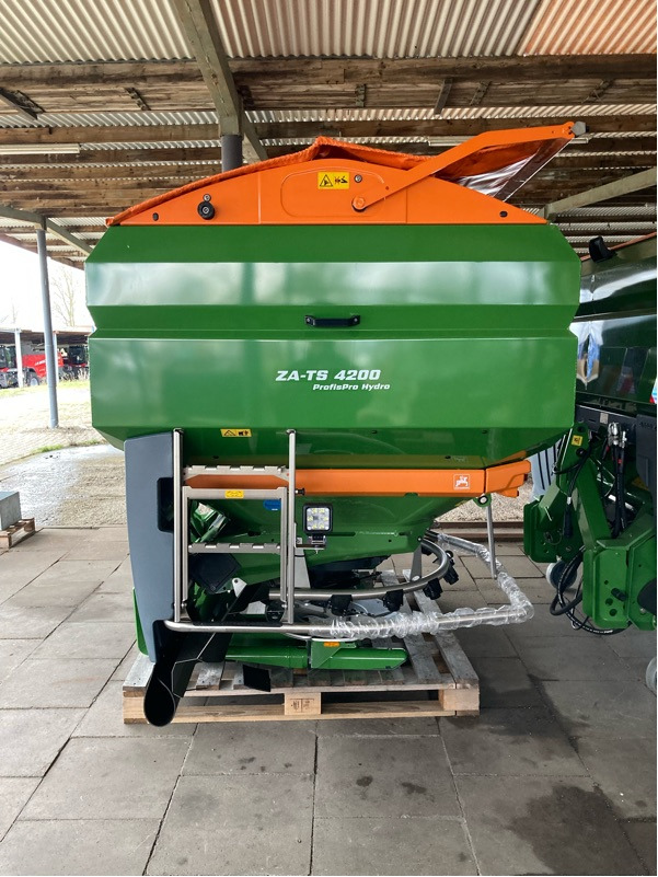 Amazone ZA-TS Hydro 4200 Ultra - Ilaçlama makinesi: fotoğraf 4 Amazone ZA-TS Hydro 4200 Ultra - Ilaçlama makinesi: fotoğraf 4