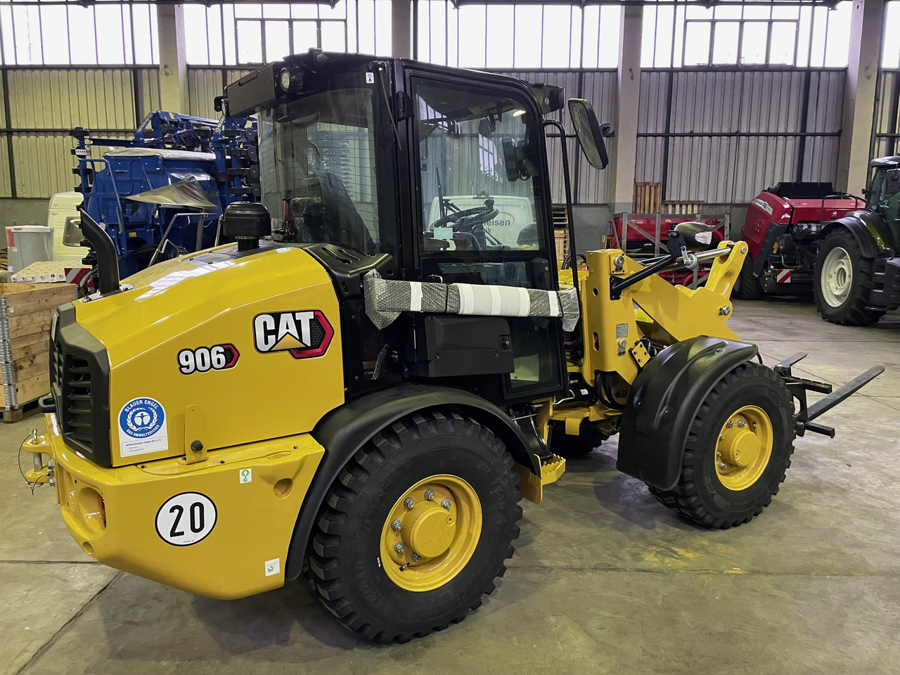 Caterpillar 906 - Tekerlekli yükleyici: fotoğraf 5 Caterpillar 906 - Tekerlekli yükleyici: fotoğraf 5