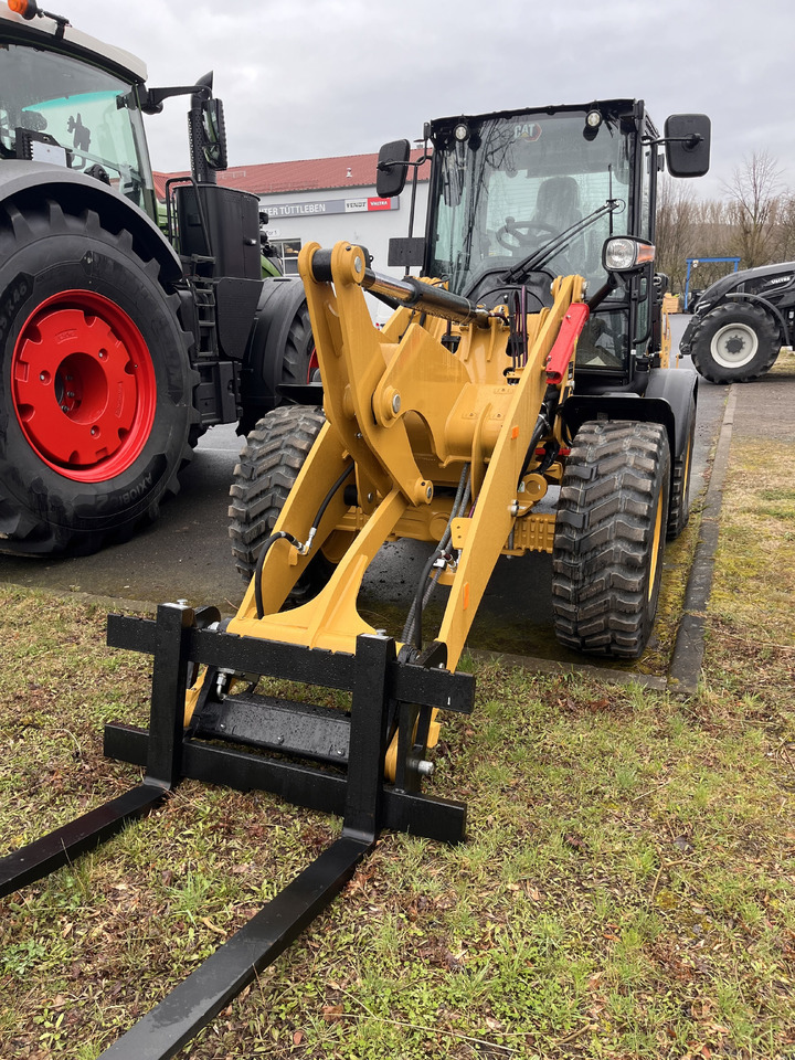 Caterpillar 908HL - Tekerlekli yükleyici: fotoğraf 1 Caterpillar 908HL - Tekerlekli yükleyici: fotoğraf 1