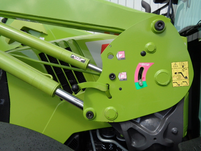 Traktör Claas Arion 430: fotoğraf 8