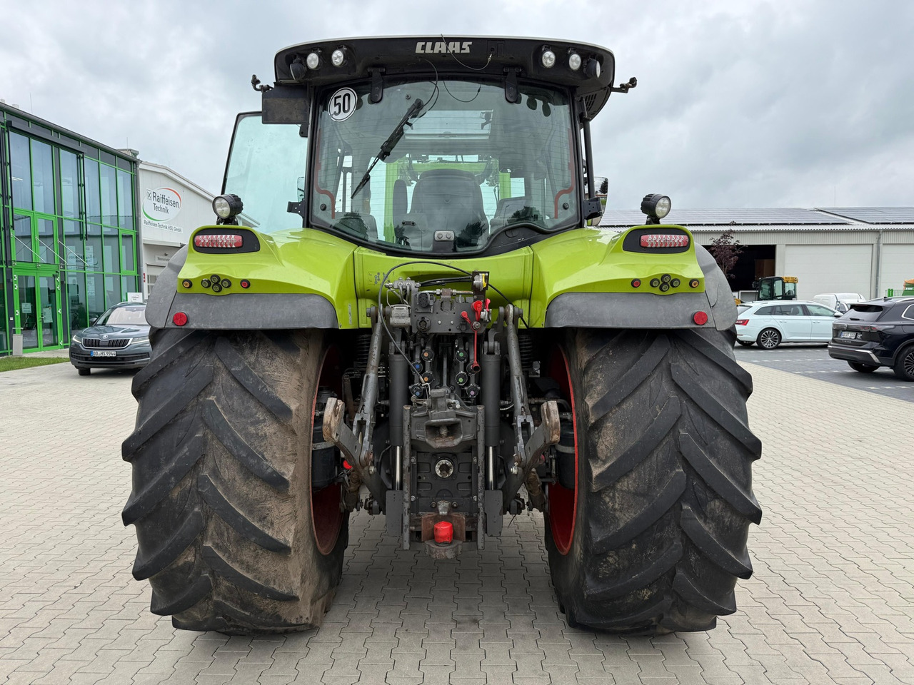 Claas Arion 650 C-Matic - Traktör: fotoğraf 4 Claas Arion 650 C-Matic - Traktör: fotoğraf 4