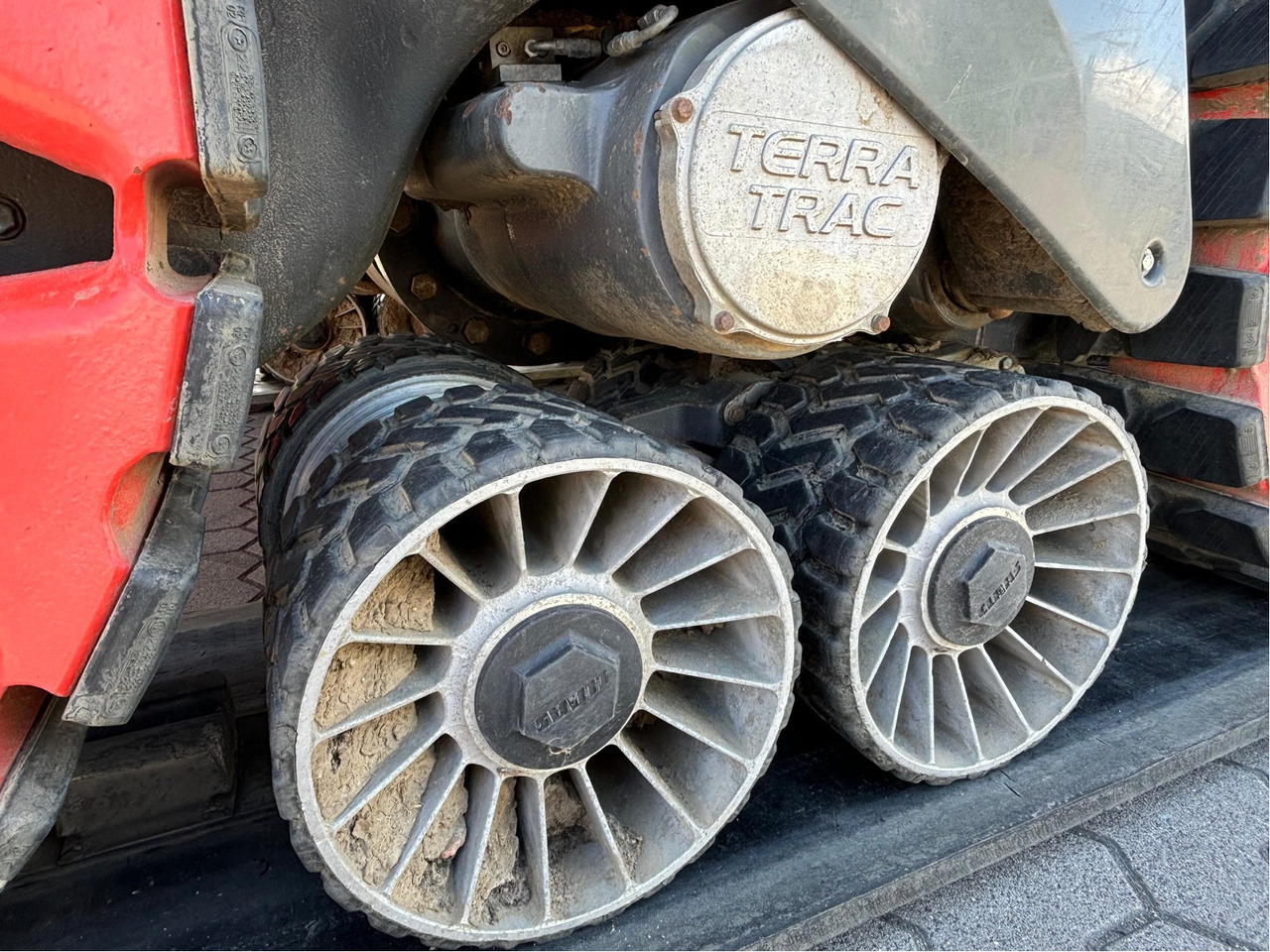 Claas Axion 960 TerraTrac - Traktör: fotoğraf 2 Claas Axion 960 TerraTrac - Traktör: fotoğraf 2
