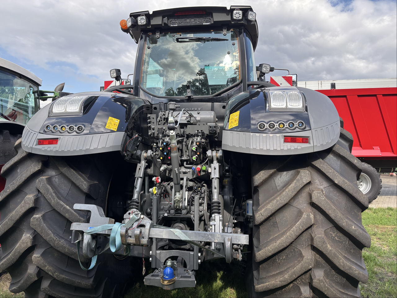 Fendt 1050 Vario Gen3 Profi Sett1 - Traktör: fotoğraf 2 Fendt 1050 Vario Gen3 Profi Sett1 - Traktör: fotoğraf 2