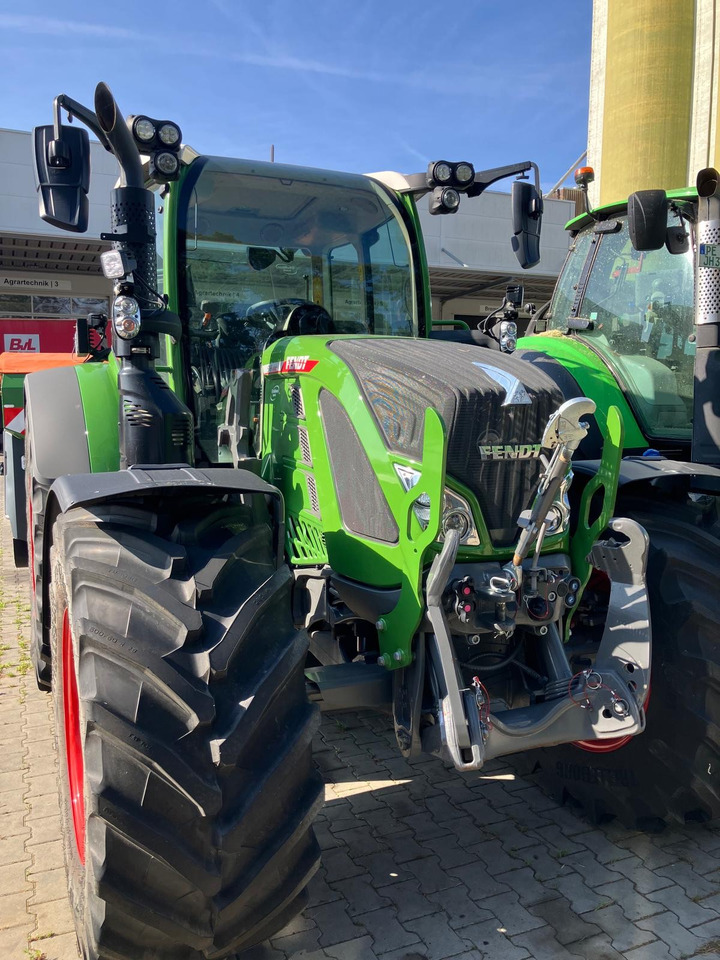 Fendt 516 Vario Gen3 - Traktör: fotoğraf 1 Fendt 516 Vario Gen3 - Traktör: fotoğraf 1
