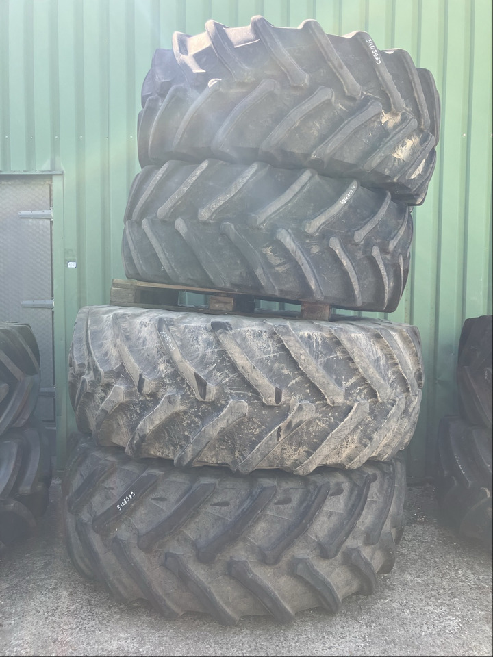 Fendt 600/70R34 710/75R42 - Lastikler ve jantlar: fotoğraf 1 Fendt 600/70R34 710/75R42 - Lastikler ve jantlar: fotoğraf 1