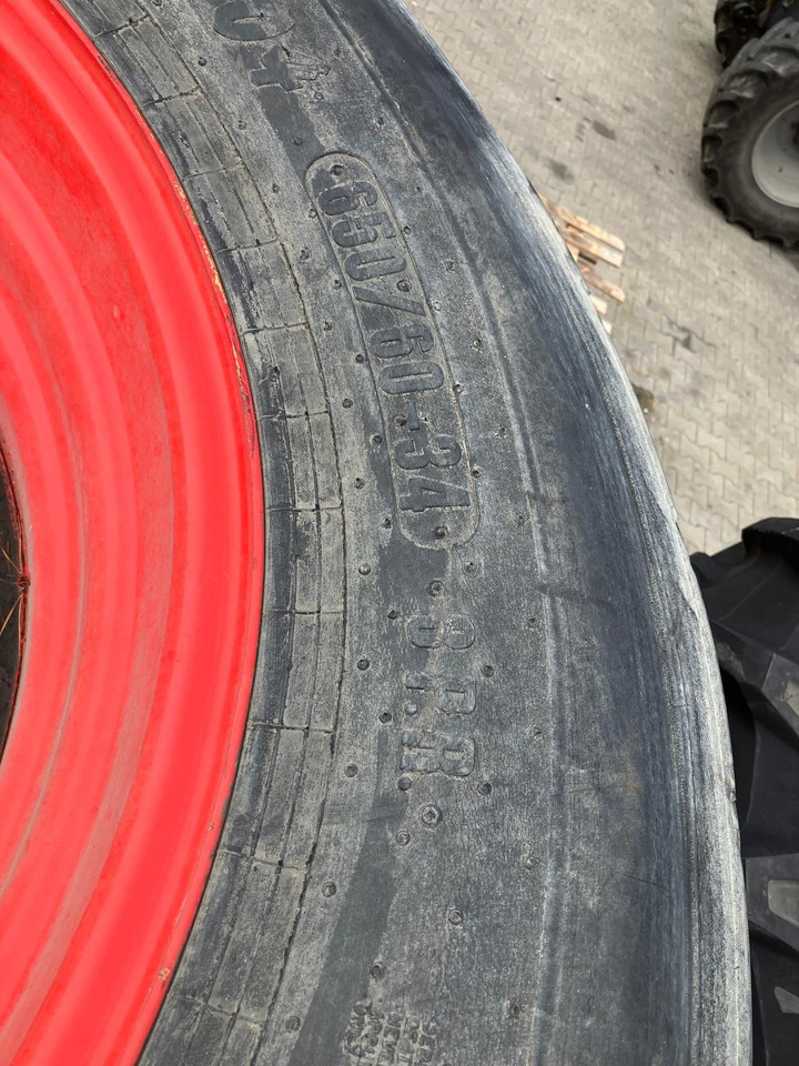 Fendt 650/60-34 Trelleborg - Lastikler ve jantlar: fotoğraf 4 Fendt 650/60-34 Trelleborg - Lastikler ve jantlar: fotoğraf 4