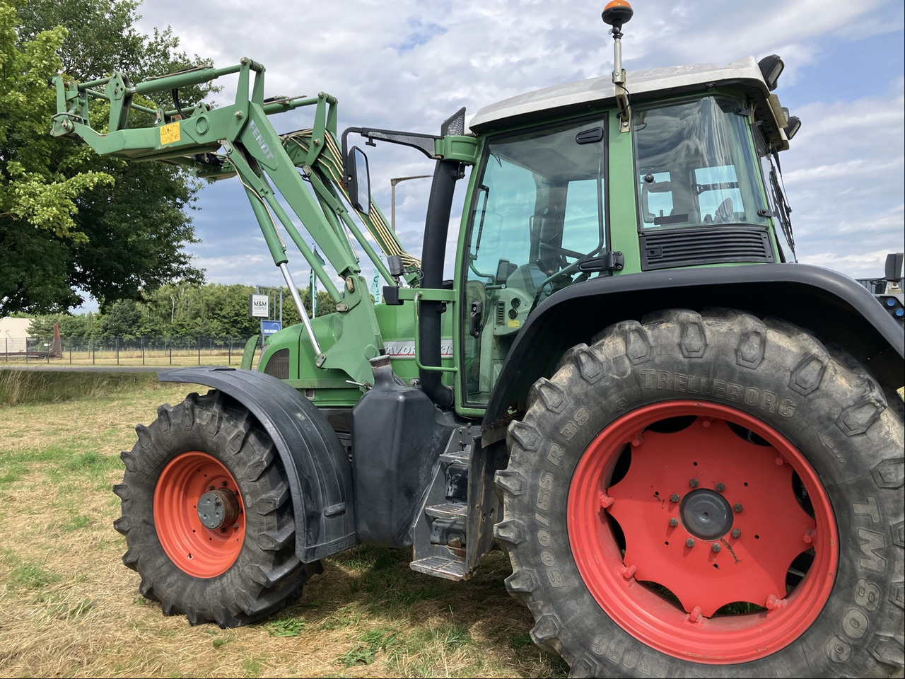 Fendt 712 COM1 - Traktör: fotoğraf 2 Fendt 712 COM1 - Traktör: fotoğraf 2