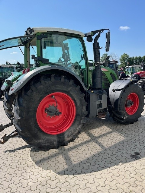 Fendt 718 Vario S4 - Traktör: fotoğraf 4 Fendt 718 Vario S4 - Traktör: fotoğraf 4