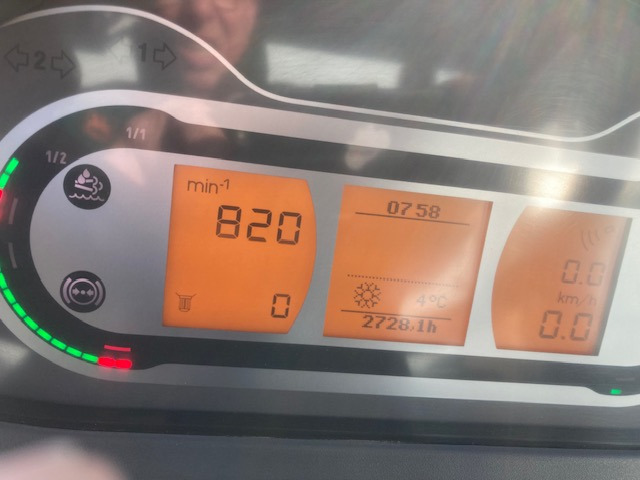 Fendt 718 Vario S4 Profi - Traktör: fotoğraf 2 Fendt 718 Vario S4 Profi - Traktör: fotoğraf 2