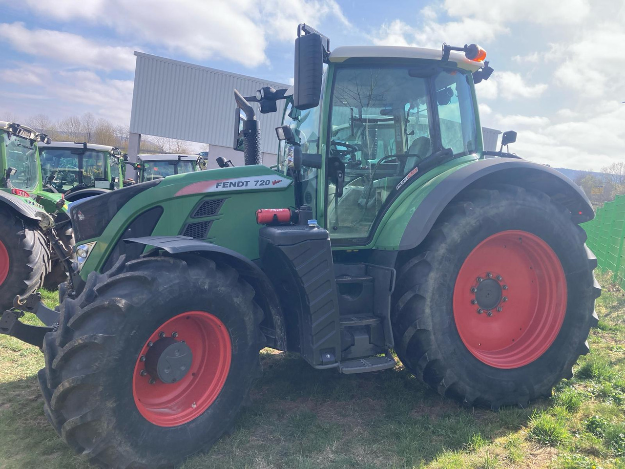 Fendt 720 Vario S4 ProfiPlus - Traktör: fotoğraf 1 Fendt 720 Vario S4 ProfiPlus - Traktör: fotoğraf 1