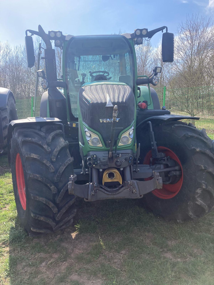 Fendt 720 Vario S4 ProfiPlus - Traktör: fotoğraf 4 Fendt 720 Vario S4 ProfiPlus - Traktör: fotoğraf 4