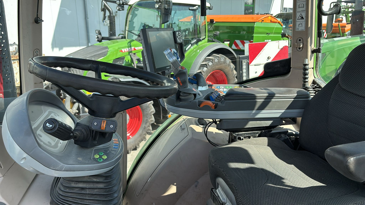 Fendt 722 Vario S4 ProfiPlus - Traktör: fotoğraf 2 Fendt 722 Vario S4 ProfiPlus - Traktör: fotoğraf 2