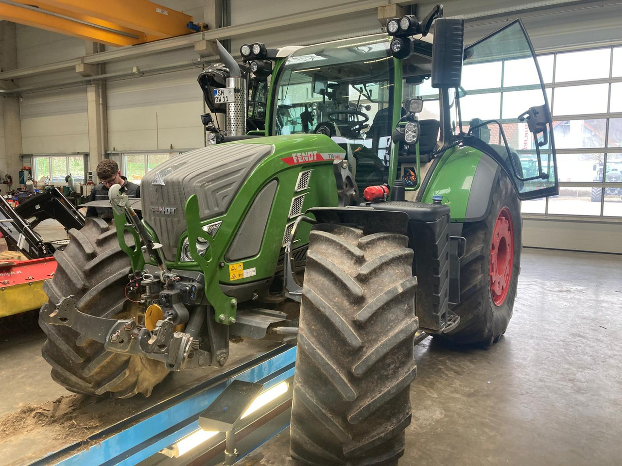 Fendt 724 Vario Gen6 Profi Setting2 - Traktör: fotoğraf 1 Fendt 724 Vario Gen6 Profi Setting2 - Traktör: fotoğraf 1