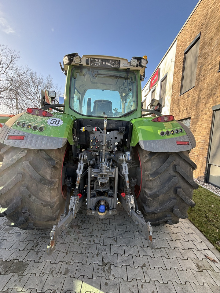 Fendt 724 Vario S4 - Traktör: fotoğraf 5 Fendt 724 Vario S4 - Traktör: fotoğraf 5