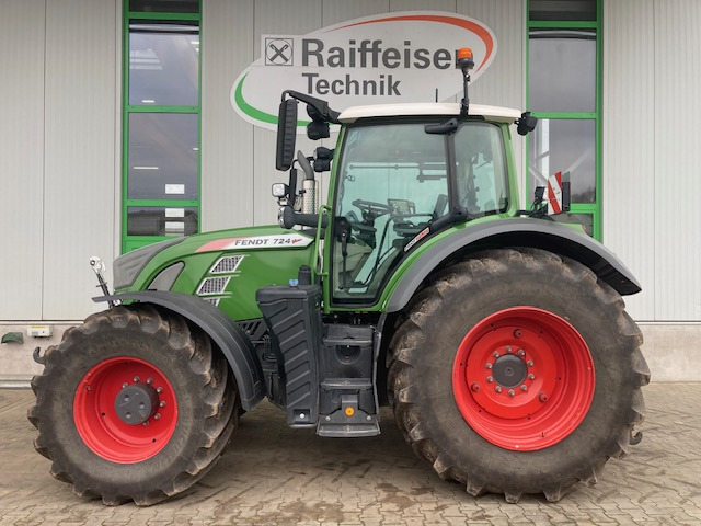 Fendt 724 Vario S4 Profi Plus - Traktör: fotoğraf 1 Fendt 724 Vario S4 Profi Plus - Traktör: fotoğraf 1