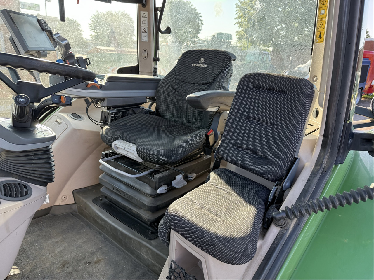 Fendt 724 Vario S4 ProfiPlus - Traktör: fotoğraf 4 Fendt 724 Vario S4 ProfiPlus - Traktör: fotoğraf 4