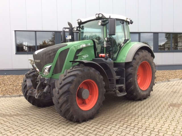 Fendt 824 Vario S4 Profi - Traktör: fotoğraf 1 Fendt 824 Vario S4 Profi - Traktör: fotoğraf 1