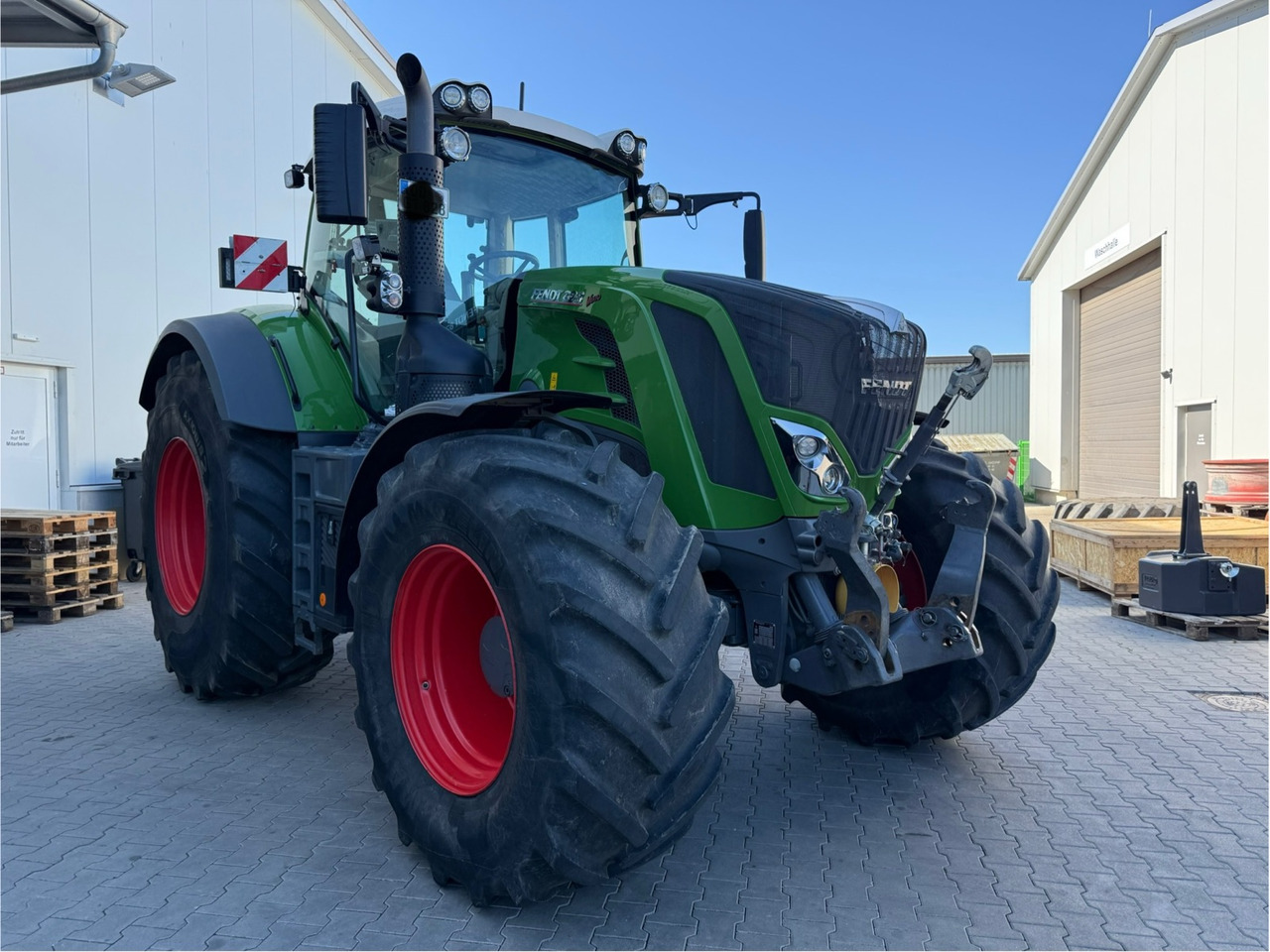Fendt 828 Vario ProfiPlus Motor NEU - Traktör: fotoğraf 1 Fendt 828 Vario ProfiPlus Motor NEU - Traktör: fotoğraf 1