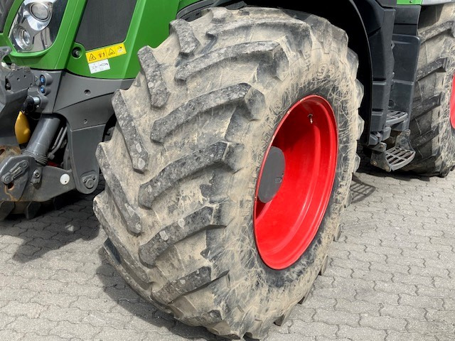Fendt 828 Vario S4 ProfiPlus - Traktör: fotoğraf 3 Fendt 828 Vario S4 ProfiPlus - Traktör: fotoğraf 3