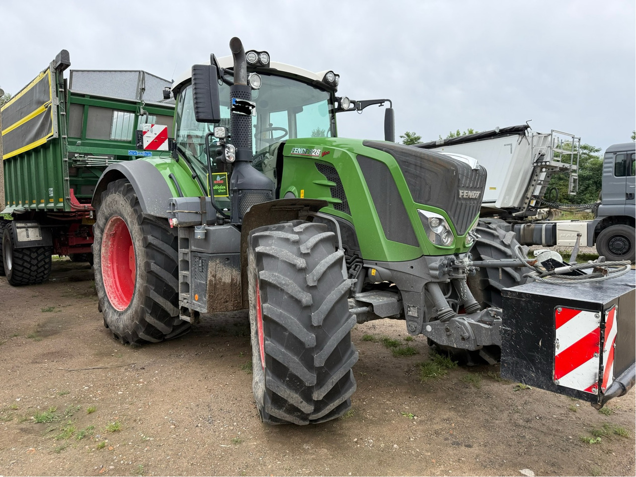 Fendt 828 Vario S4 ProfiPlus - Traktör: fotoğraf 1 Fendt 828 Vario S4 ProfiPlus - Traktör: fotoğraf 1