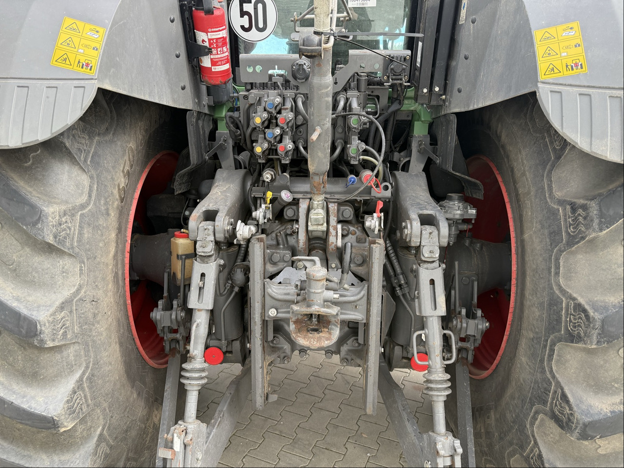 Fendt 828 Vario S4 ProfiPlus Motor NEU - Traktör: fotoğraf 4 Fendt 828 Vario S4 ProfiPlus Motor NEU - Traktör: fotoğraf 4