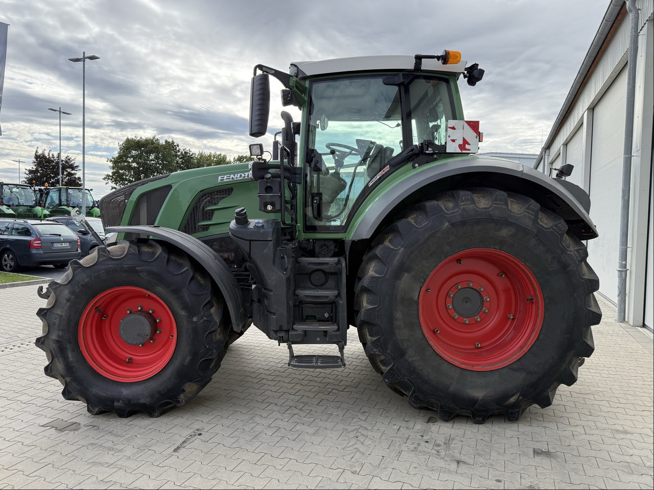 Fendt 828 Vario S4 ProfiPlus Motor NEU - Traktör: fotoğraf 5 Fendt 828 Vario S4 ProfiPlus Motor NEU - Traktör: fotoğraf 5
