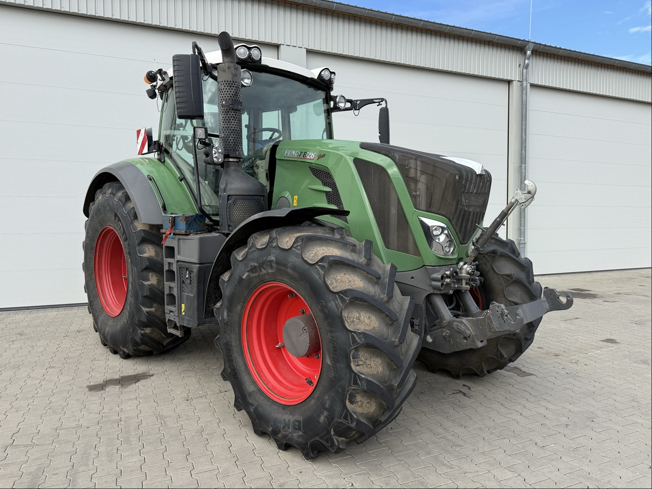 Fendt 828 Vario S4 ProfiPlus Motor NEU - Traktör: fotoğraf 1 Fendt 828 Vario S4 ProfiPlus Motor NEU - Traktör: fotoğraf 1