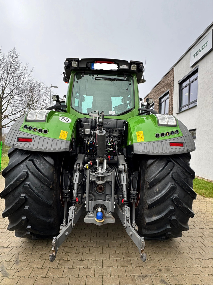 Fendt 933 Vario Gen6 Profi Plus - Traktör: fotoğraf 5 Fendt 933 Vario Gen6 Profi Plus - Traktör: fotoğraf 5